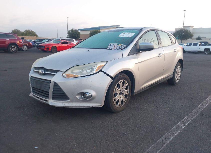 Photo 2 of 2012 Ford Focus SE (VIN 1FAHP3K25CL452503)