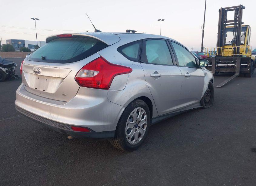 Photo 4 of 2012 Ford Focus SE (VIN 1FAHP3K25CL452503)