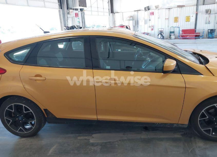 Photo 13 of 2012 Ford Focus SE (VIN 1FAHP3K26CL102281)
