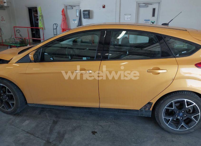 Photo 14 of 2012 Ford Focus SE (VIN 1FAHP3K26CL102281)
