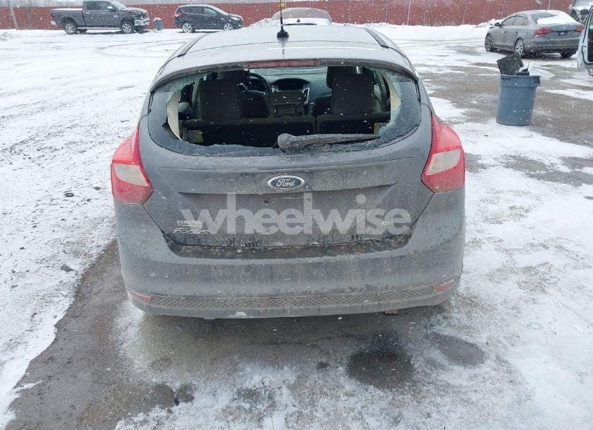 Photo 16 of 2012 Ford Focus SE (VIN 1FAHP3K26CL182830)