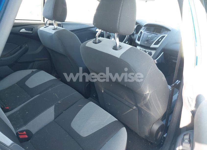 Photo 8 of 2012 Ford Focus SE (VIN 1FAHP3K26CL231363)