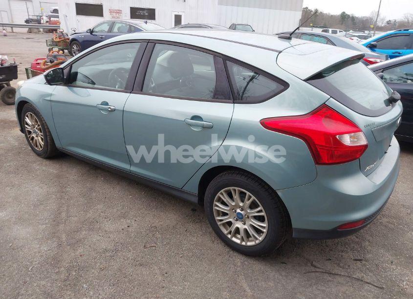 Photo 3 of 2012 Ford Focus SE (VIN 1FAHP3K26CL275248)