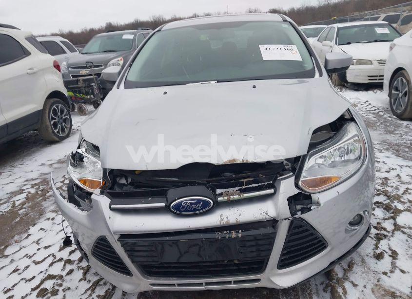 Photo 12 of 2012 Ford Focus SE (VIN 1FAHP3K26CL283754)