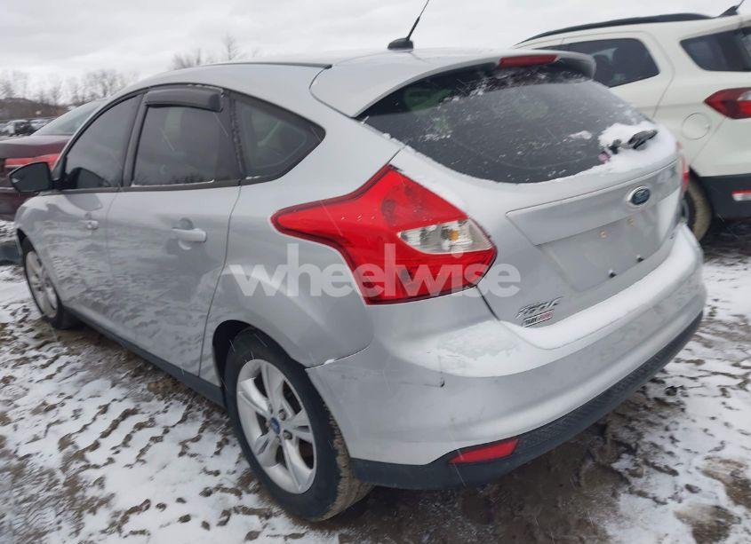 Photo 3 of 2012 Ford Focus SE (VIN 1FAHP3K26CL283754)