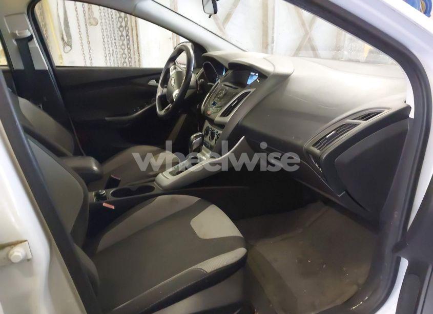 Photo 5 of 2012 Ford Focus SE (VIN 1FAHP3K26CL287674)