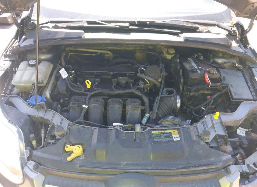 Photo 10 of 2012 Ford Focus SE (VIN 1FAHP3K26CL332175)