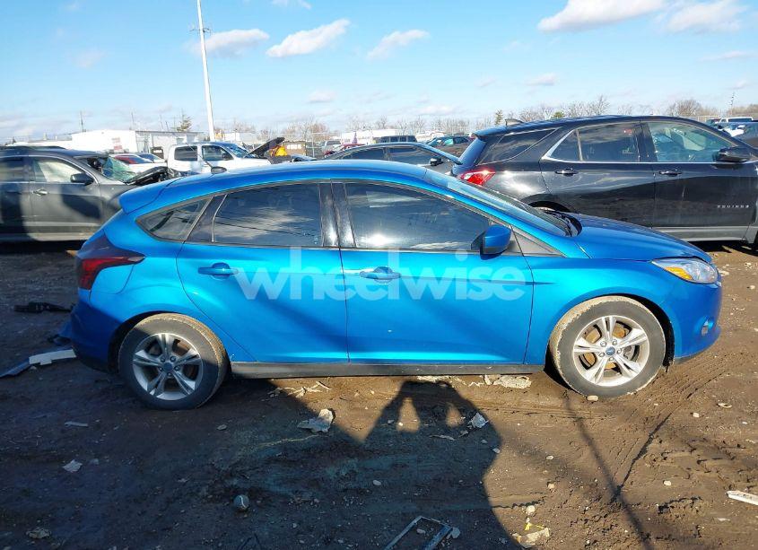 Photo 14 of 2012 Ford Focus SE (VIN 1FAHP3K26CL336923)