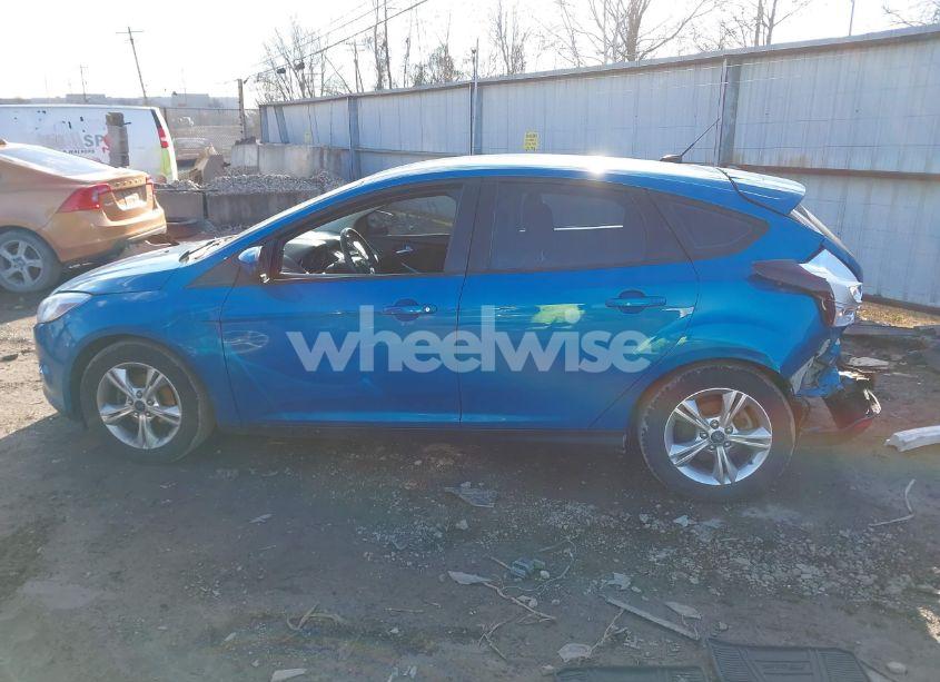 Photo 15 of 2012 Ford Focus SE (VIN 1FAHP3K26CL336923)