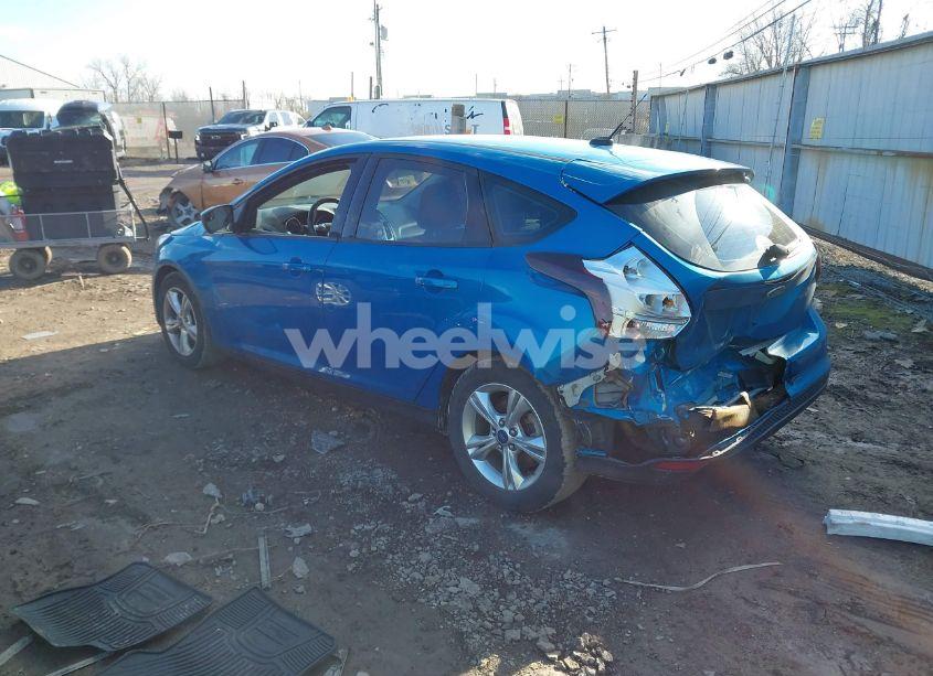 Photo 3 of 2012 Ford Focus SE (VIN 1FAHP3K26CL336923)