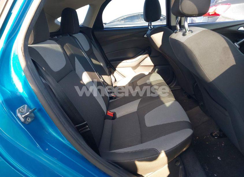 Photo 8 of 2012 Ford Focus SE (VIN 1FAHP3K26CL336923)