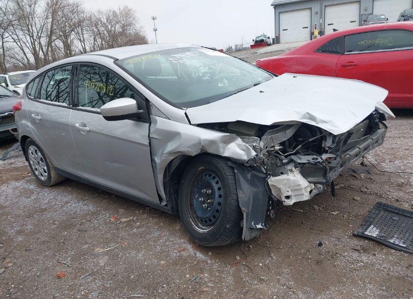 2012 Ford Focus SE (VIN 1FAHP3K26CL337456) main photo