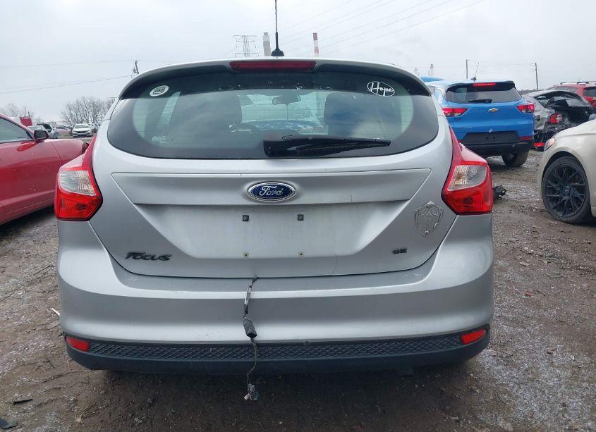 Photo 17 of 2012 Ford Focus SE (VIN 1FAHP3K26CL337456)