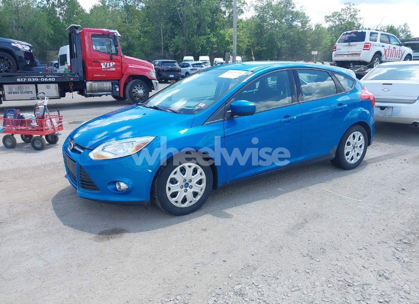Photo 2 of 2012 Ford Focus SE (VIN 1FAHP3K26CL341037)