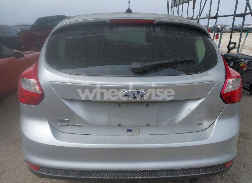 Photo 15 of 2012 Ford Focus SE (VIN 1FAHP3K26CL384230)