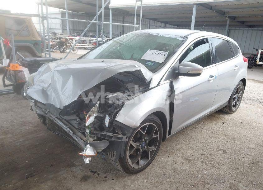 Photo 2 of 2012 Ford Focus SE (VIN 1FAHP3K26CL384230)