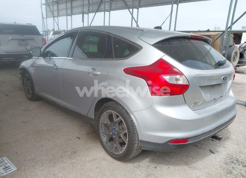 Photo 3 of 2012 Ford Focus SE (VIN 1FAHP3K26CL384230)