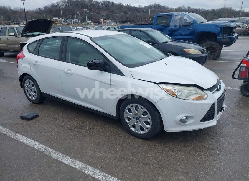 2012 Ford Focus SE (VIN 1FAHP3K26CL392523) main photo