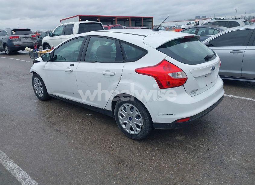 Photo 3 of 2012 Ford Focus SE (VIN 1FAHP3K26CL392523)