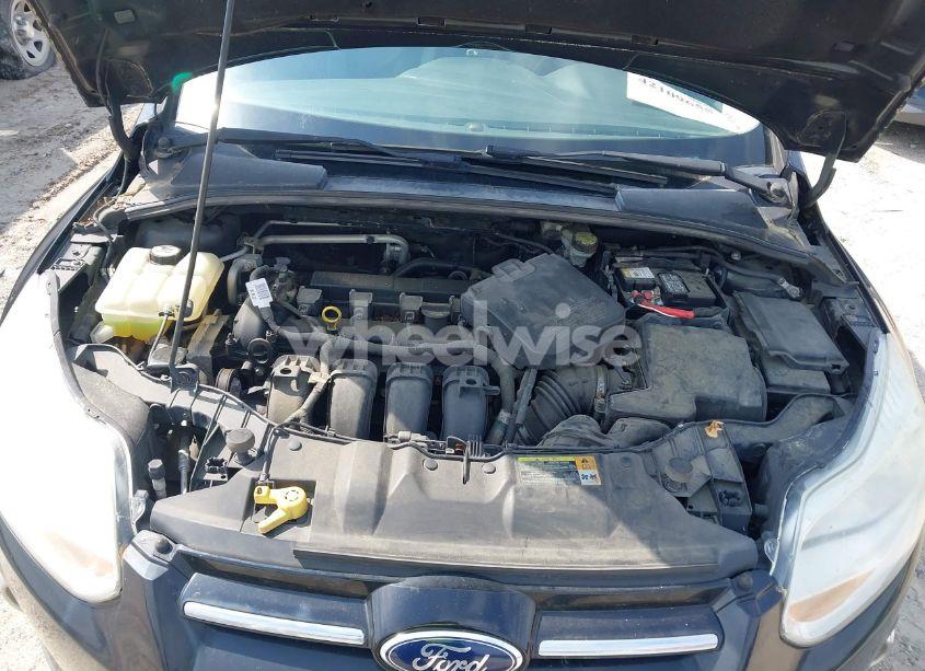 Photo 10 of 2012 Ford Focus SE (VIN 1FAHP3K26CL407537)