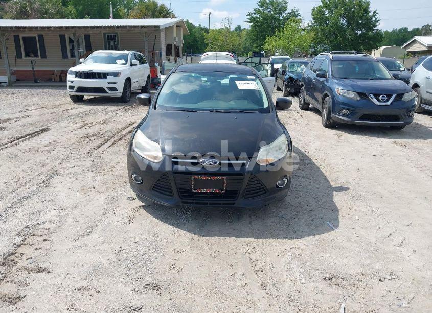 Photo 6 of 2012 Ford Focus SE (VIN 1FAHP3K26CL407537)