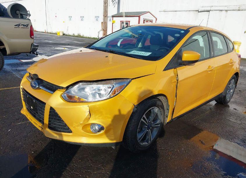 Photo 2 of 2012 Ford Focus SE (VIN 1FAHP3K26CL429411)