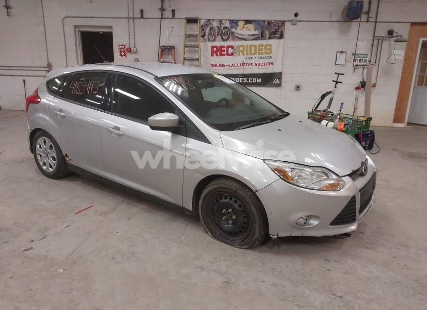 2012 Ford Focus SE (VIN 1FAHP3K26CL432308) main photo