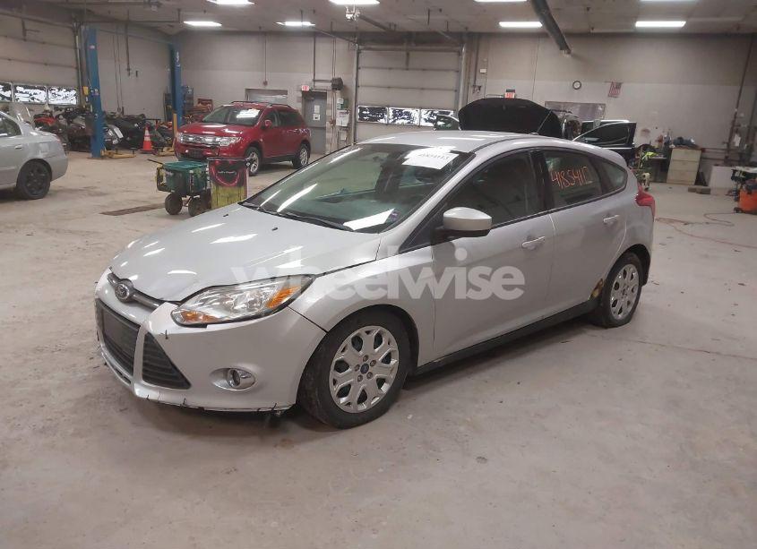 Photo 2 of 2012 Ford Focus SE (VIN 1FAHP3K26CL432308)