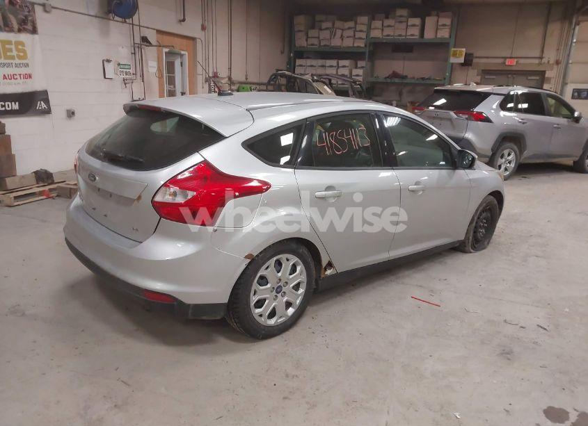 Photo 4 of 2012 Ford Focus SE (VIN 1FAHP3K26CL432308)