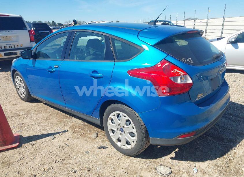 Photo 3 of 2012 Ford Focus SE (VIN 1FAHP3K26CL478608)