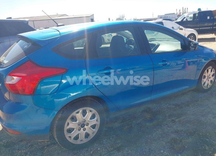 Photo 4 of 2012 Ford Focus SE (VIN 1FAHP3K26CL478608)