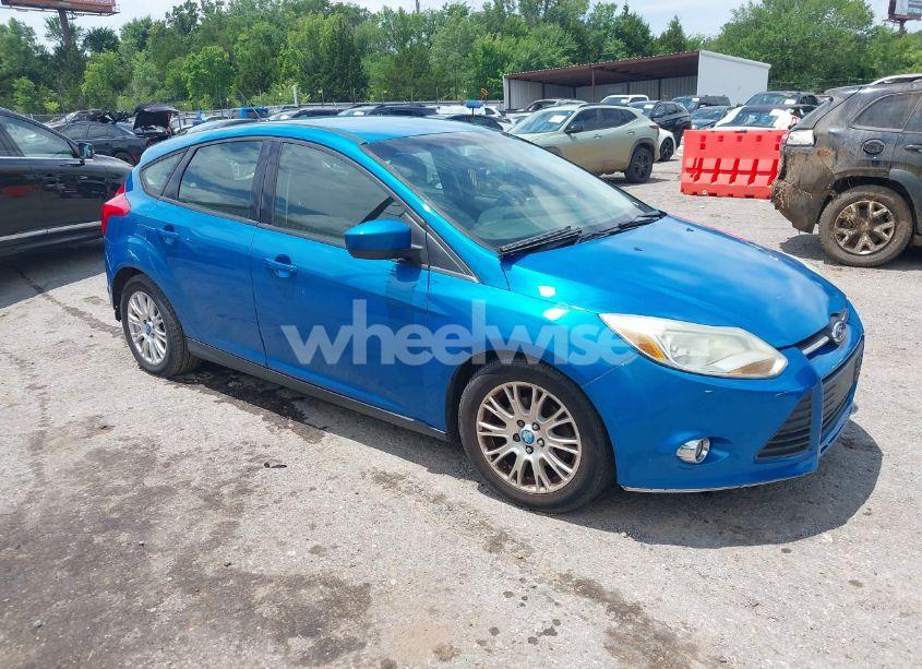 2012 Ford Focus SE (VIN 1FAHP3K27CL141963) main photo