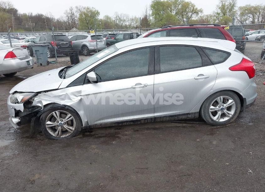 Photo 14 of 2012 Ford Focus SE (VIN 1FAHP3K27CL152803)