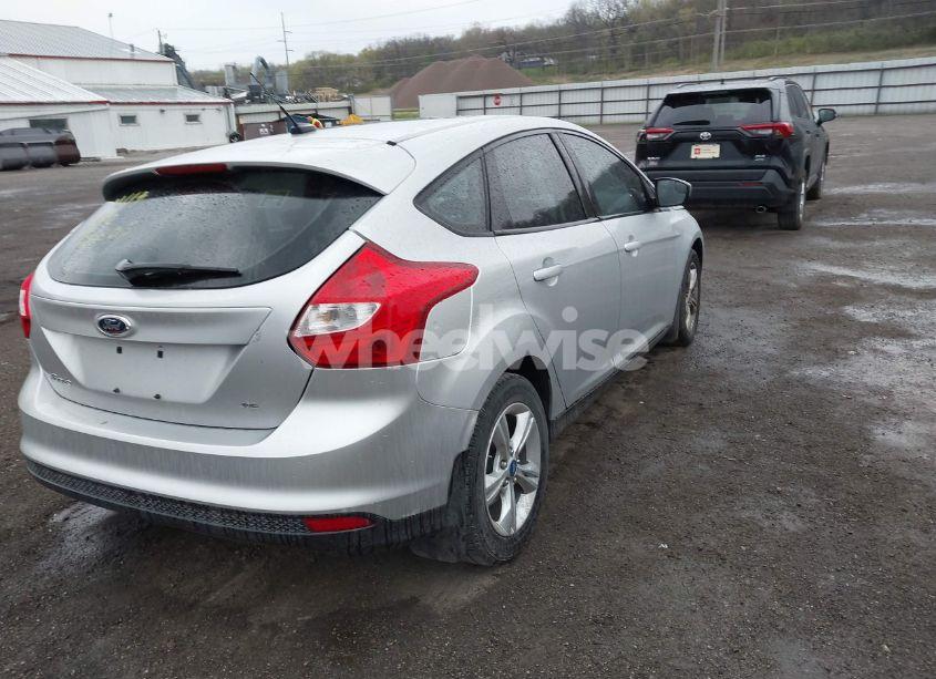 Photo 4 of 2012 Ford Focus SE (VIN 1FAHP3K27CL152803)