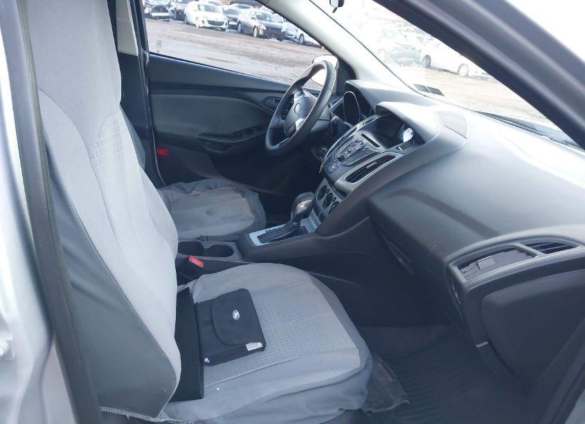 Photo 4 of 2012 Ford Focus SE (VIN 1FAHP3K27CL188507)