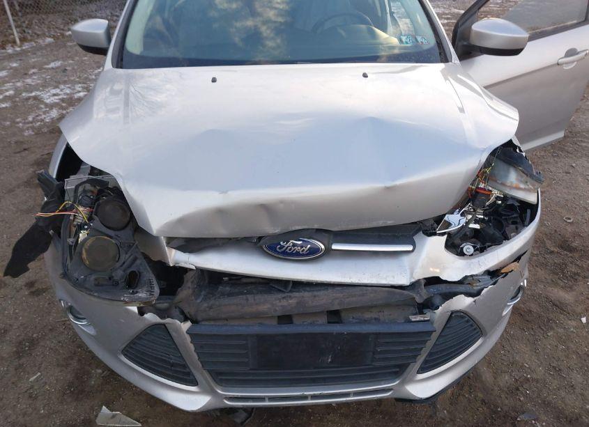 Photo 5 of 2012 Ford Focus SE (VIN 1FAHP3K27CL188507)