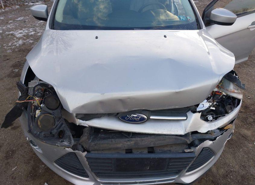 Photo 9 of 2012 Ford Focus SE (VIN 1FAHP3K27CL188507)