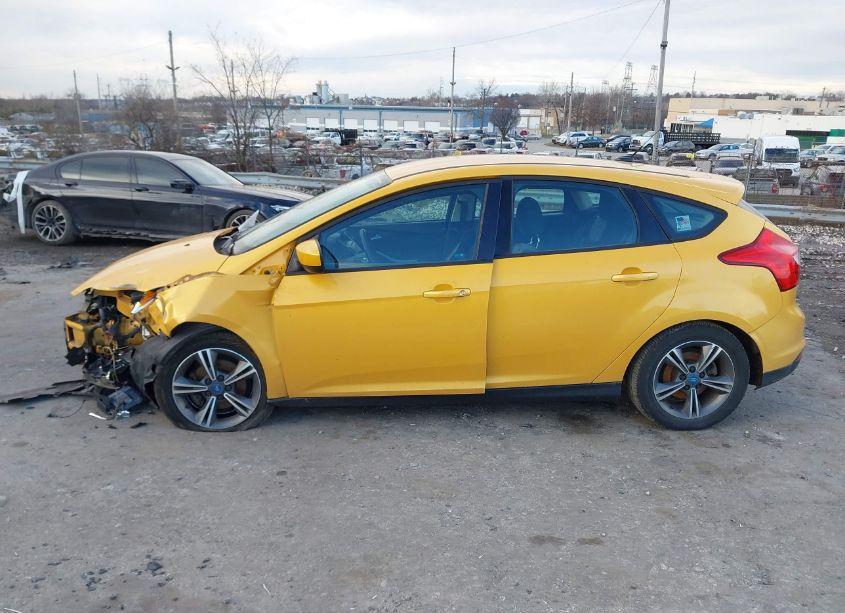 Photo 13 of 2012 Ford Focus SE (VIN 1FAHP3K27CL193531)