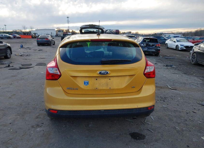 Photo 15 of 2012 Ford Focus SE (VIN 1FAHP3K27CL193531)