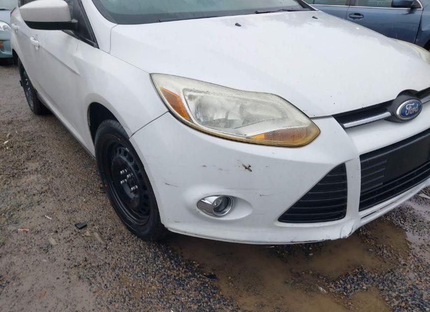Photo 17 of 2012 Ford Focus SE (VIN 1FAHP3K27CL197238)