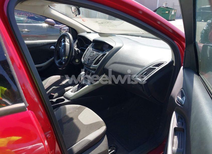 Photo 5 of 2012 Ford Focus SE (VIN 1FAHP3K27CL228004)