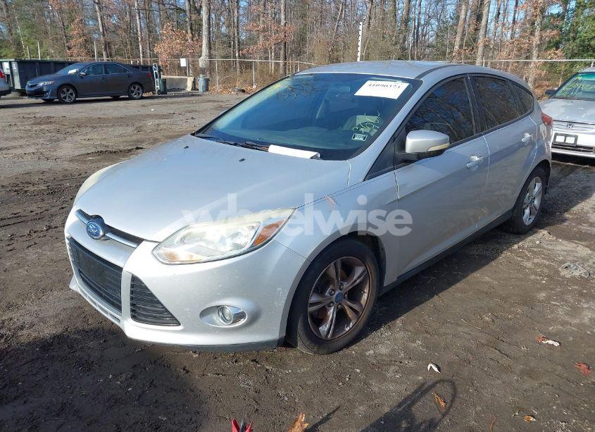Photo 2 of 2012 Ford Focus SE (VIN 1FAHP3K27CL234515)