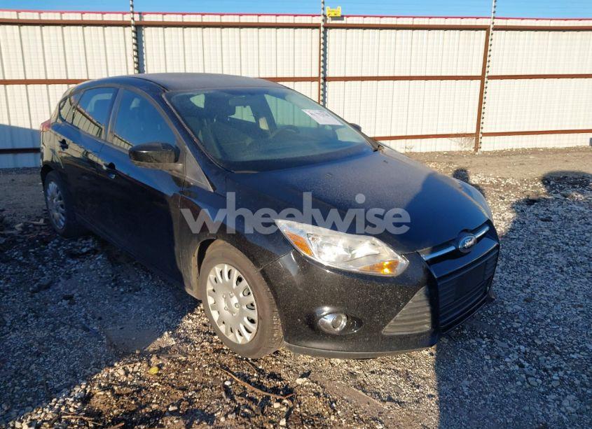 2012 Ford Focus SE (VIN 1FAHP3K27CL250052) main photo
