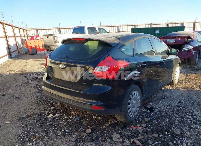 Photo 4 of 2012 Ford Focus SE (VIN 1FAHP3K27CL250052)