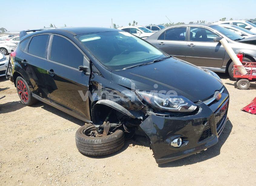 2012 Ford Focus SE (VIN 1FAHP3K27CL267885) main photo