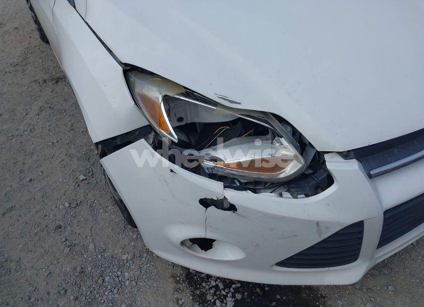 Photo 6 of 2012 Ford Focus SE (VIN 1FAHP3K27CL270382)