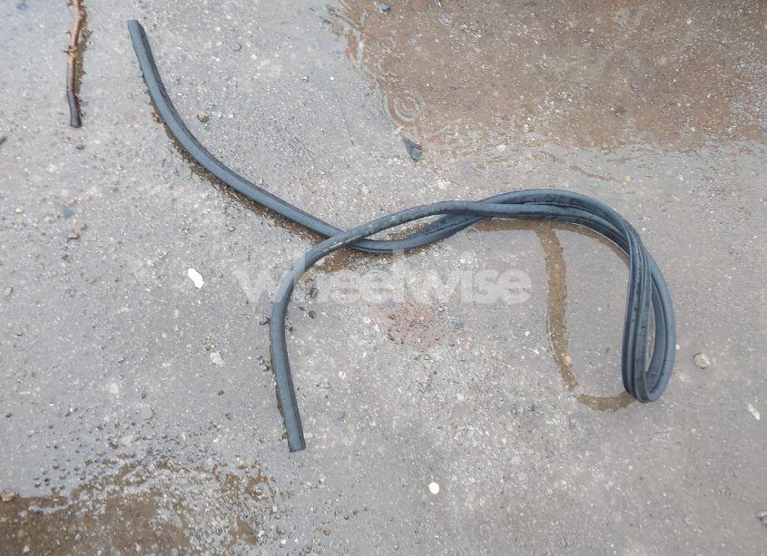 Photo 12 of 2012 Ford Focus SE (VIN 1FAHP3K27CL312906)