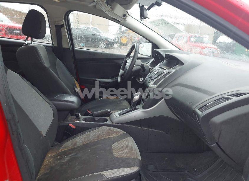 Photo 5 of 2012 Ford Focus SE (VIN 1FAHP3K27CL312906)