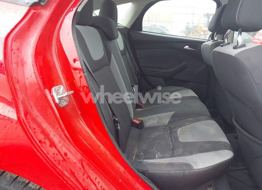Photo 8 of 2012 Ford Focus SE (VIN 1FAHP3K27CL312906)