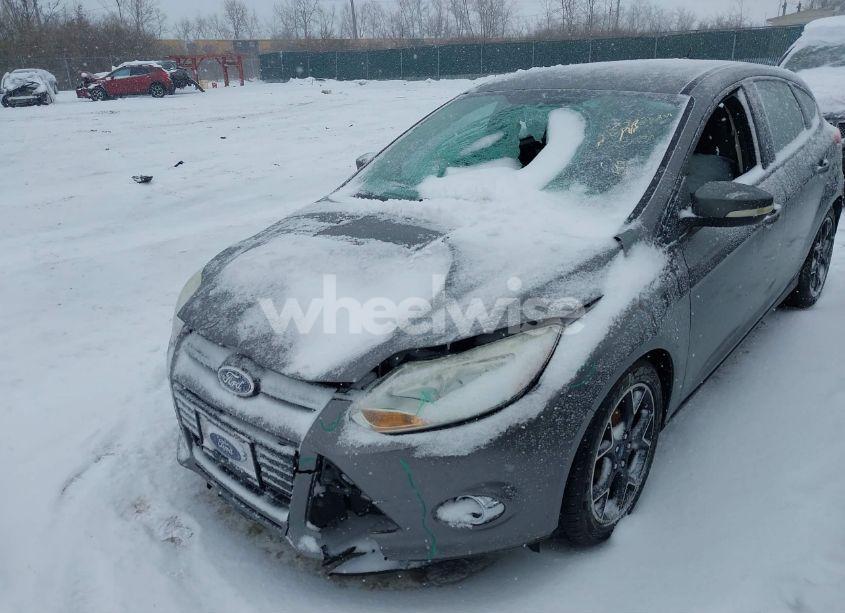 Photo 6 of 2012 Ford Focus SE (VIN 1FAHP3K27CL327230)